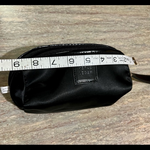 Herve Leger cosmetic bag - Picture 5 of 11